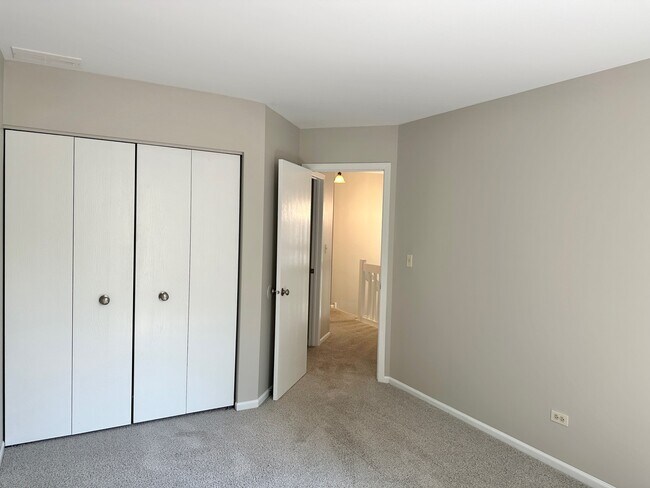 Building Photo - 24 Cedar Grove Ct