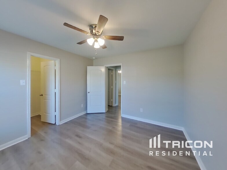 Building Photo - 1026 Barrymore Ln