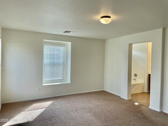 Building Photo - 3871 E Jasper Dr