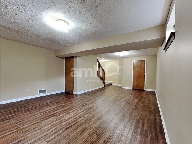 Building Photo - 4705 Norwich Ct