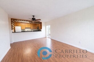 Building Photo - 3030 Suncrest Dr