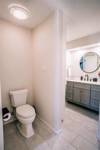 Building Photo - 6309 Riviera Dr