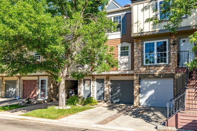 Building Photo - 8066 S Columbine Ct