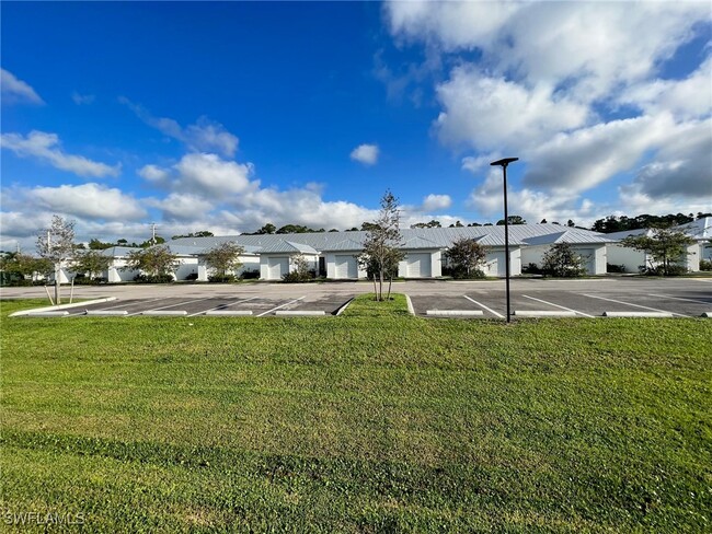 Building Photo - 3050 Thomasson Dr