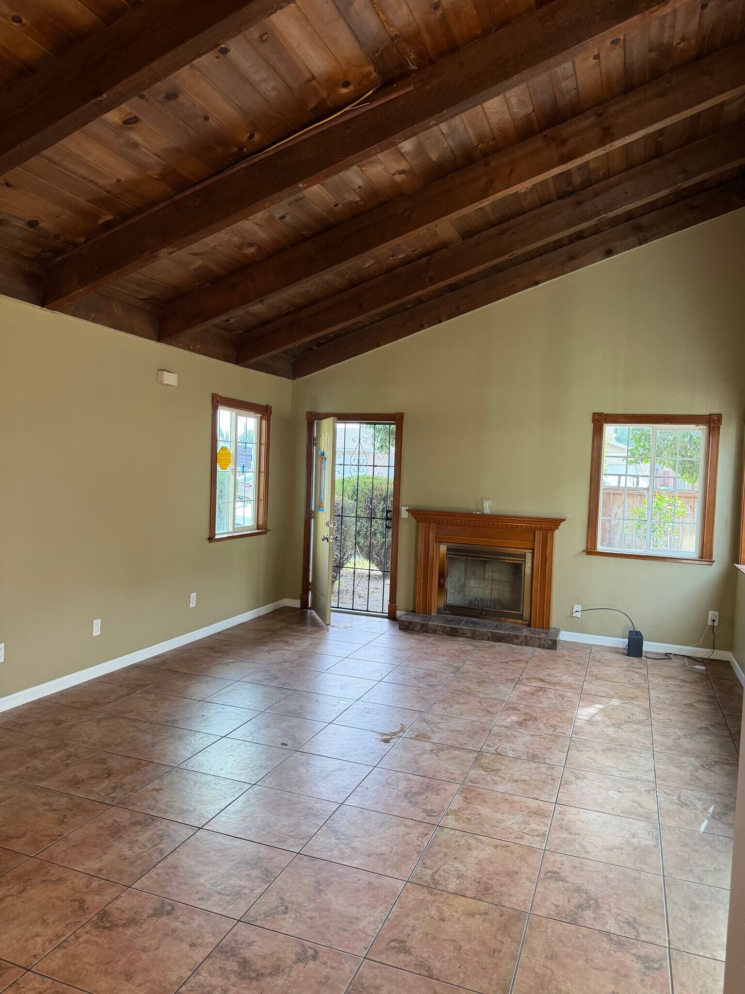 Building Photo - 2065 Colt Dr