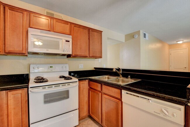 Building Photo - 3145 E Flamingo Rd
