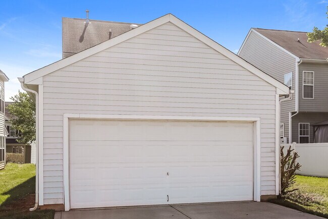 Building Photo - 7311 April Mist Trail