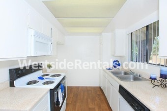 Primary Photo - 3825 W Garden Grove Blvd