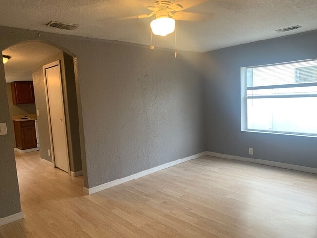 Building Photo - Cozy Remodeled  1 Bed/1 Bath Home in Saint Cloud