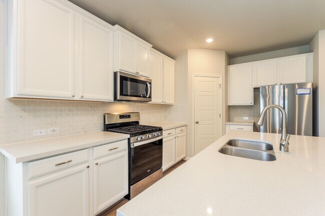 Building Photo - 13134 Braxon Pass