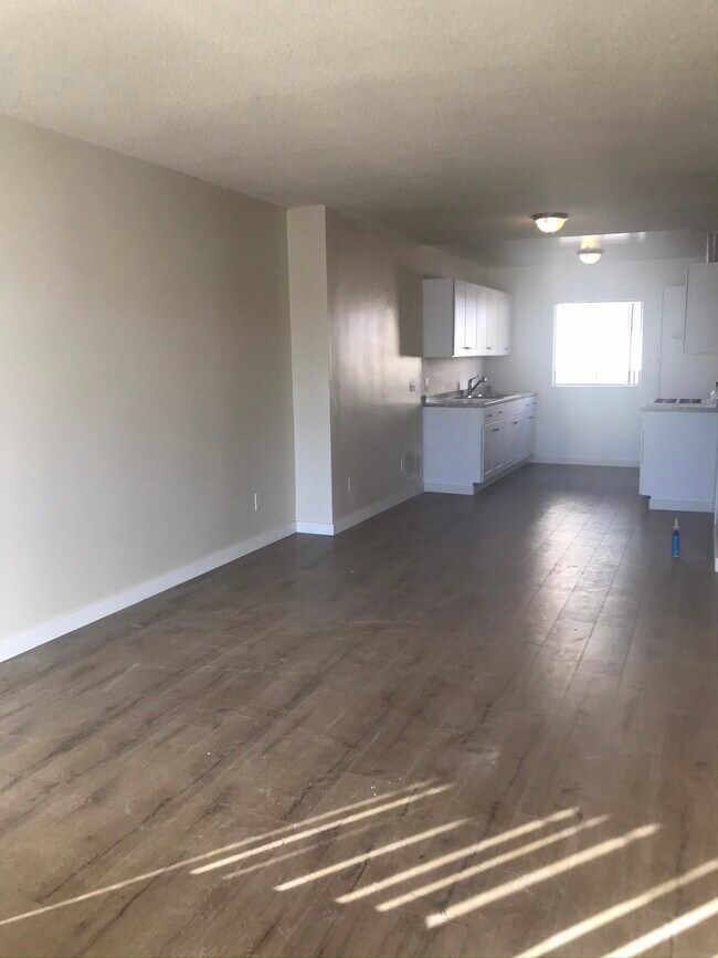 Building Photo - 8200 Owensmouth Ave
