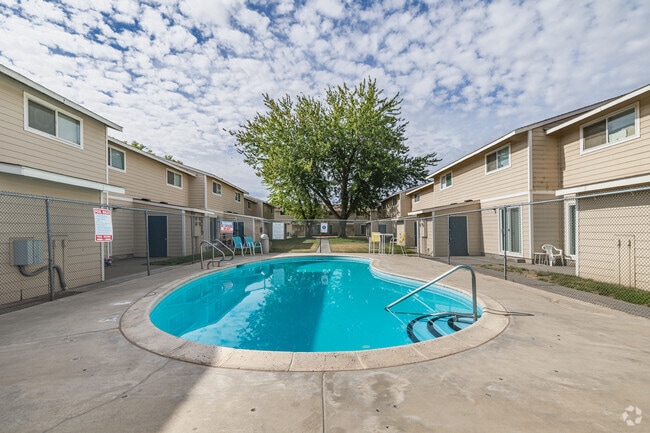 Building Photo - Sage Creek