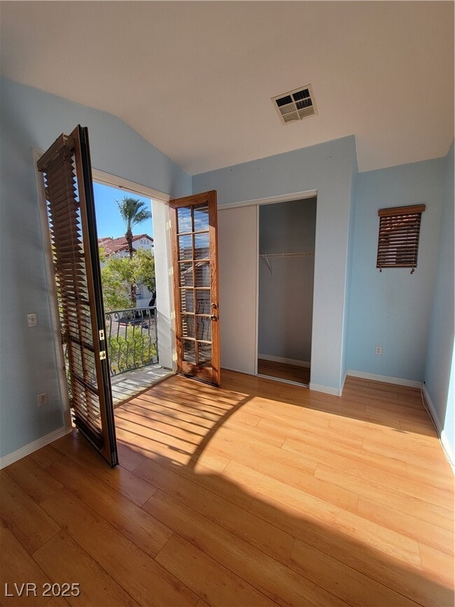 Building Photo - 8765 Villa Alex Ave