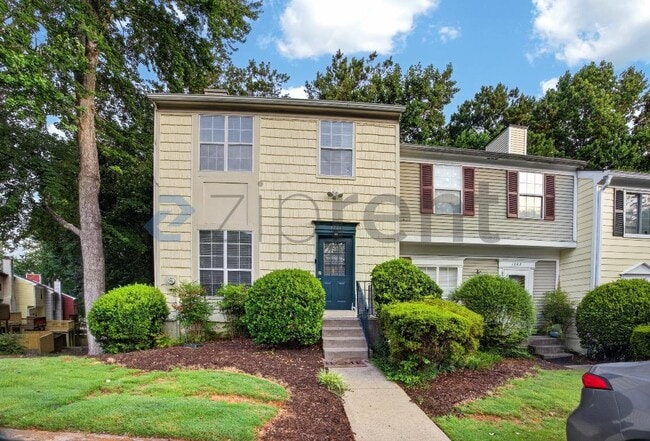 Building Photo - 1201 Wedgewood Ct