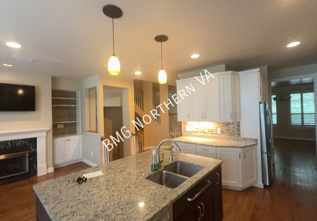 Building Photo - 12198 Chancery Station Cir