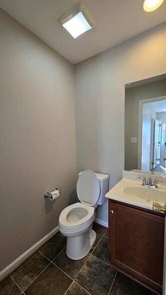 Building Photo - 511 National Ave