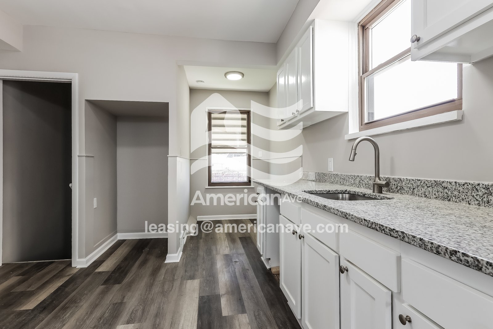 Building Photo - 6155 Yorkshire Rd