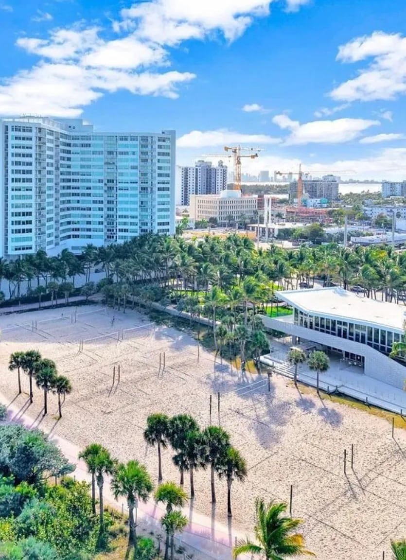 Building Photo - 7135 Collins Ave