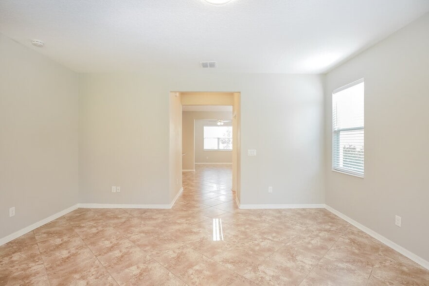 Building Photo - 6842 Little Blue Ln