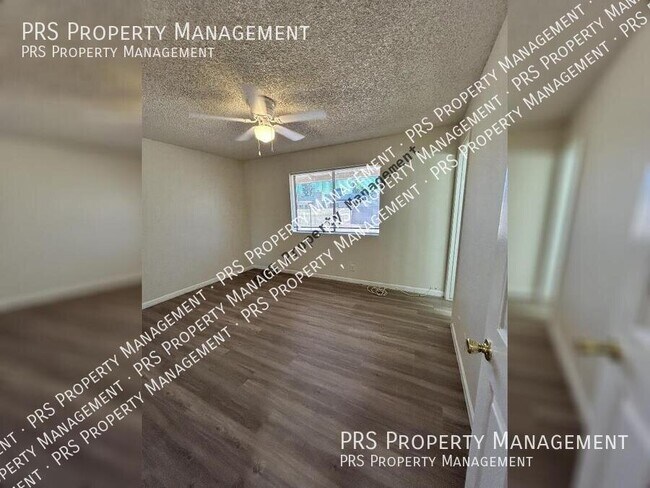 Building Photo - 711 N Oracle Cir