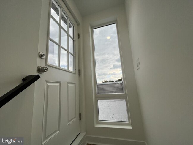 Building Photo - 2117 N 8th St