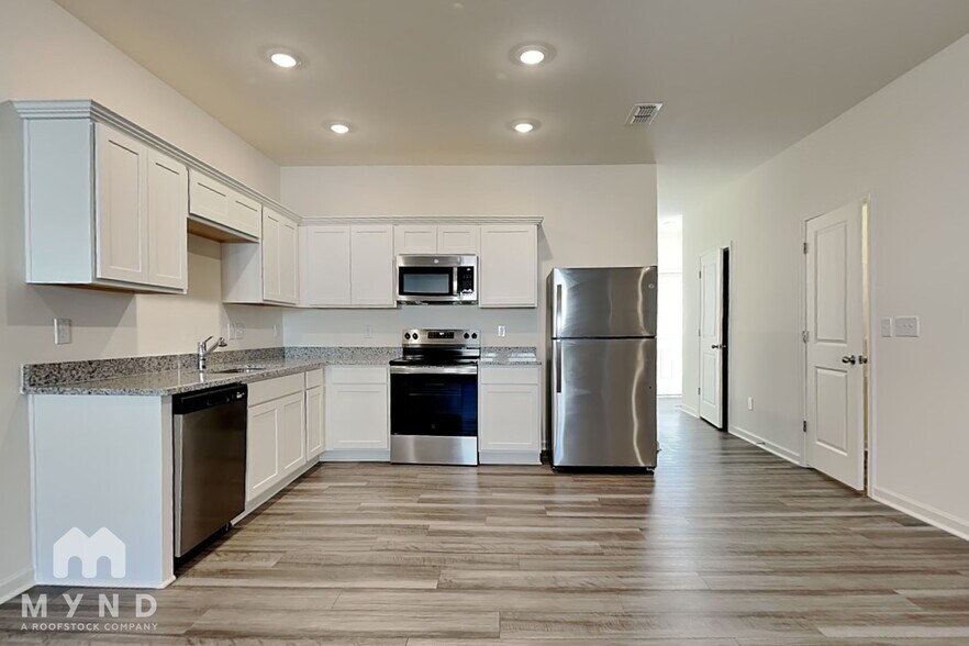 Building Photo - 3040 Fulong Dr
