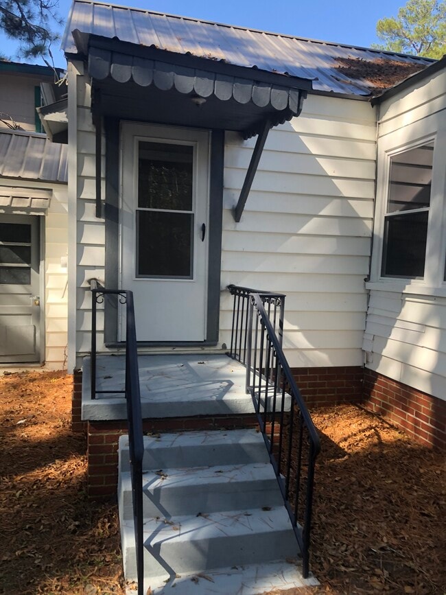 Building Photo - 1403 Kentucky Ave