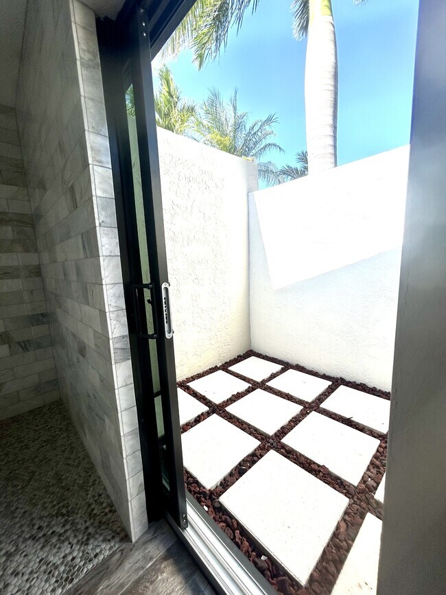 Building Photo - 708 El Dorado Pkwy W