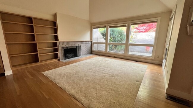 Building Photo - Spacious Devonshire Gem – 3 Bed, 2.5 Bath ...