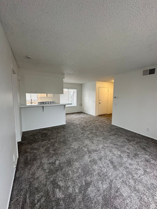 Building Photo - NORTH CANAL STREET and SAIL STREET