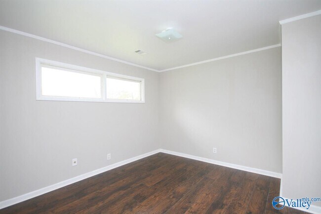 Building Photo - 1607 Clb Vw Dr NW