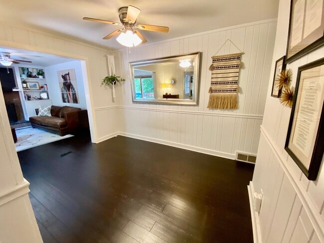 Building Photo - North AVL - Spacious Home with Large Yard and Outdoor Fireplace!