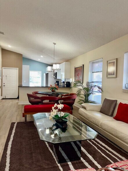 Building Photo - 8107 Summerbreeze Ln