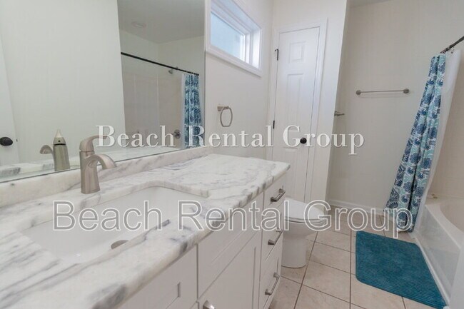 Building Photo - 818 Keel Ct