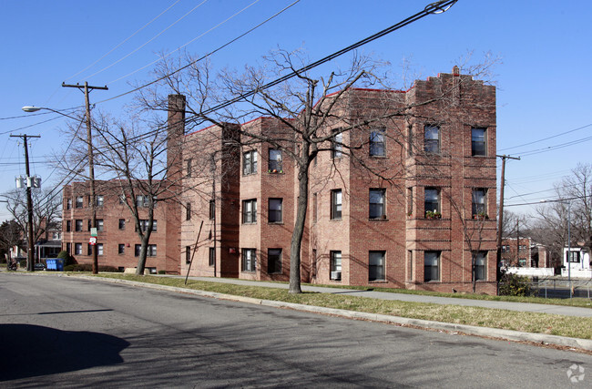Primary Photo - Larnaca - 5301 New Hampshire Avenue