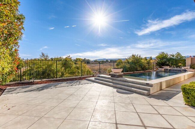 Building Photo - BEAUTIFUL QUEENSRIDGE HIGHLY UPGRADED HOME BY CHRISTOPHER HOMES