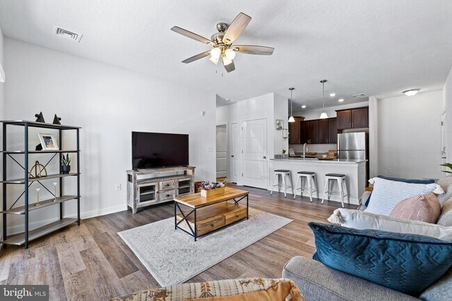 Building Photo - 4304 Rowen Ct