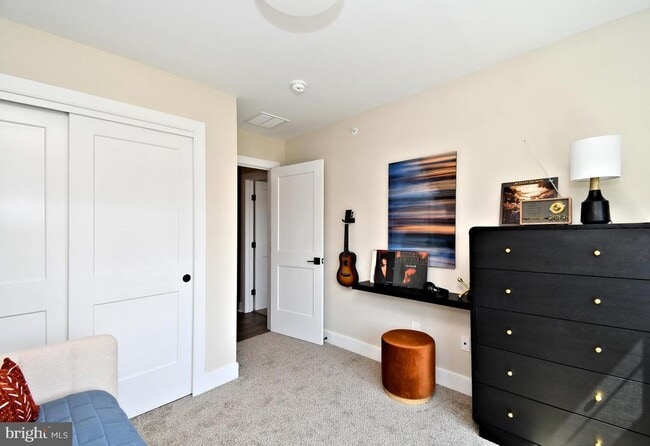 Building Photo - 200 Souders Wy