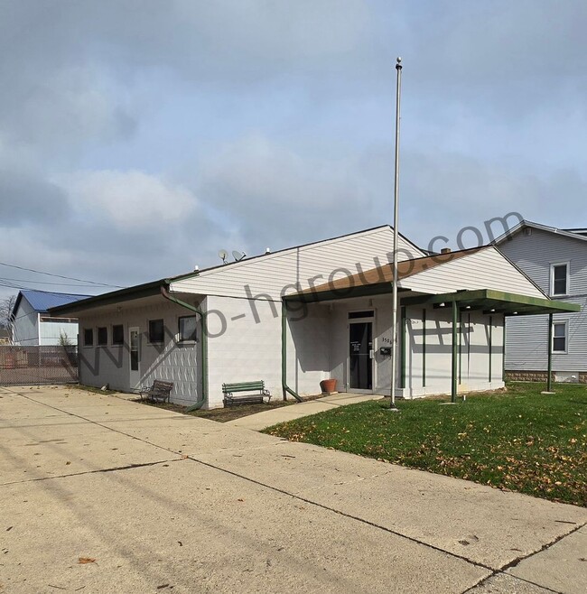 Building Photo - Commercial Space with Watchman's Quarters