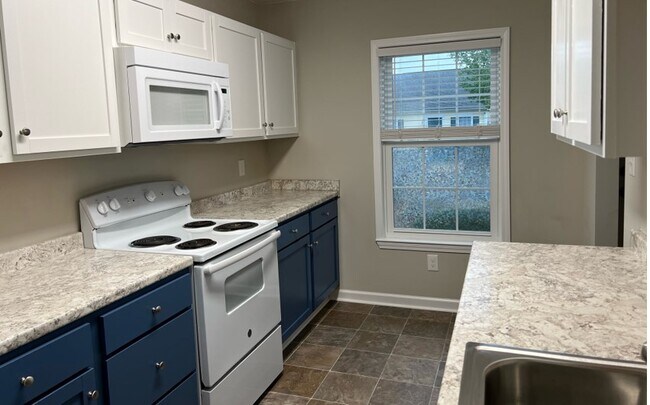 Building Photo - 327 Twin Eagles Dr