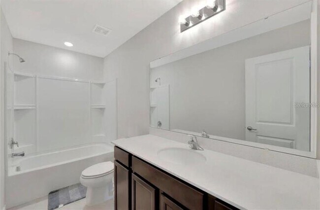 Building Photo - 9079 Royal River Cir