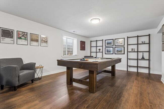 Building Photo - Low-Maintenance Upgraded 3-Bedroom Home Near Downtown Loveland