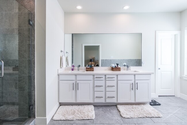 Building Photo - 4919 Avenue J