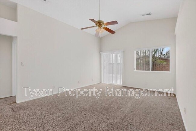 Building Photo - 908 Bursum Ln SE