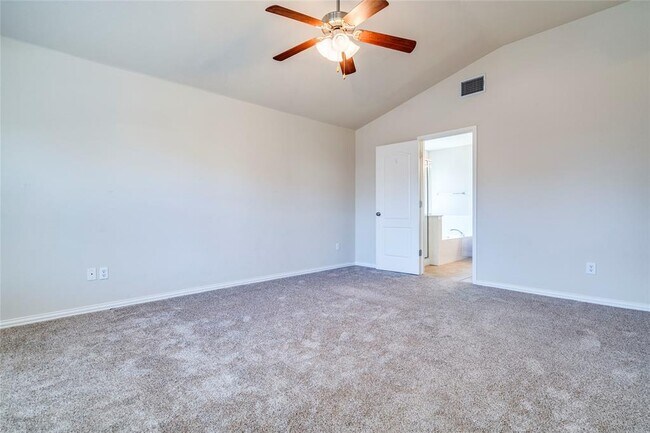 Building Photo - 293 Buckingham Dr