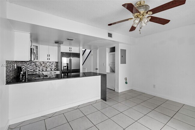 Building Photo - 5375 W 23rd Ct