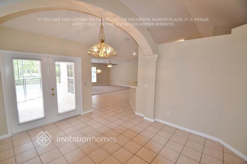 Building Photo - 117 Quiet Oak Ct