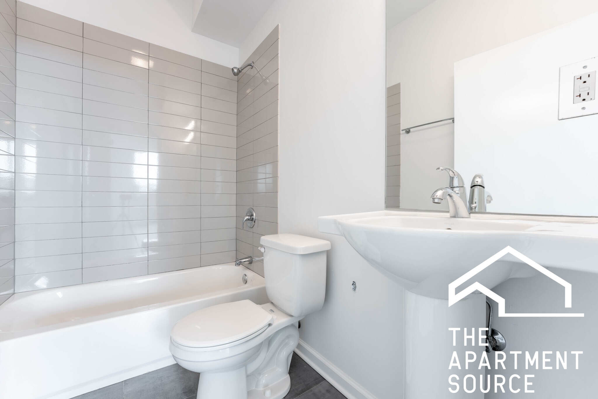 Building Photo - 931 W Dakin St