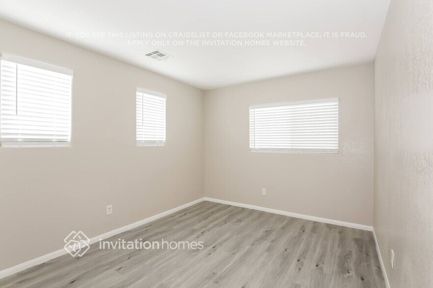 Building Photo - 4946 Volcanic Rock Ln