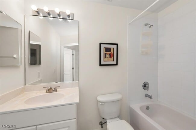 Building Photo - 12120 Summergate Cir